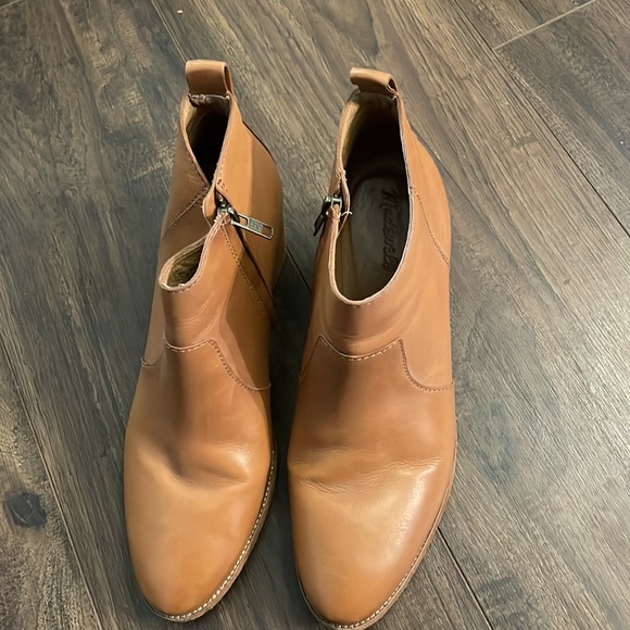 Madewell Brenner Bootie - Picture 4 of 10